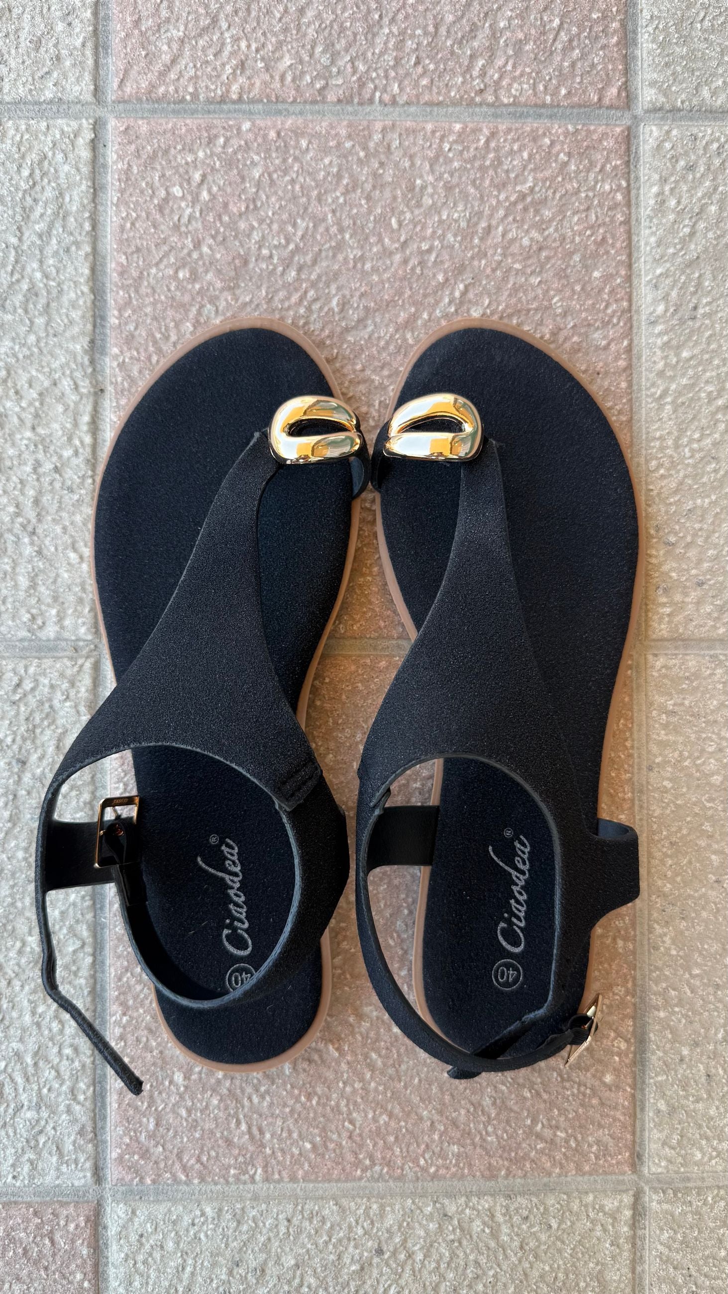 Sandalo Safe Concept Store
