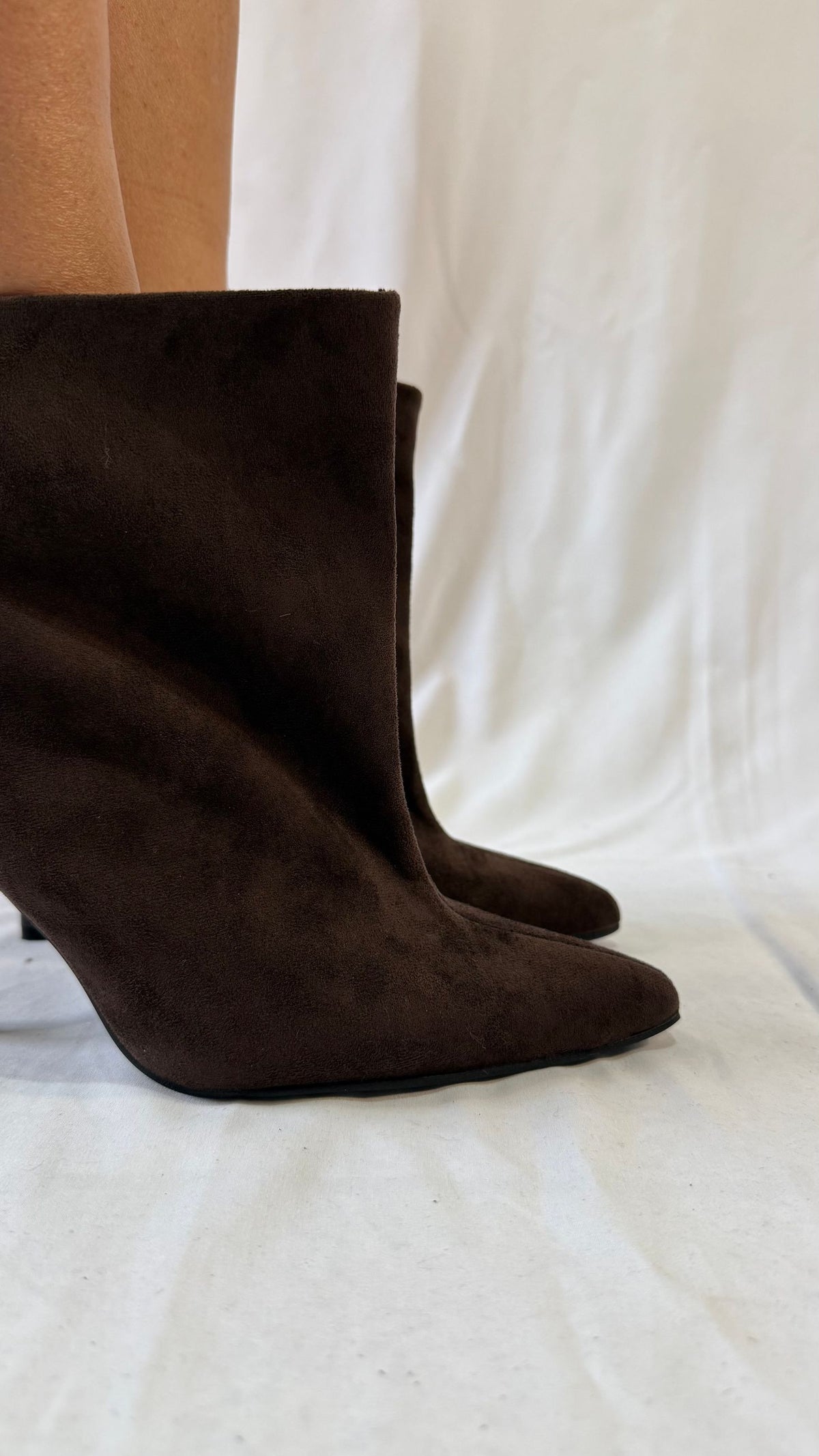 Stivaletto tacco scamosciato Safe Concept Store