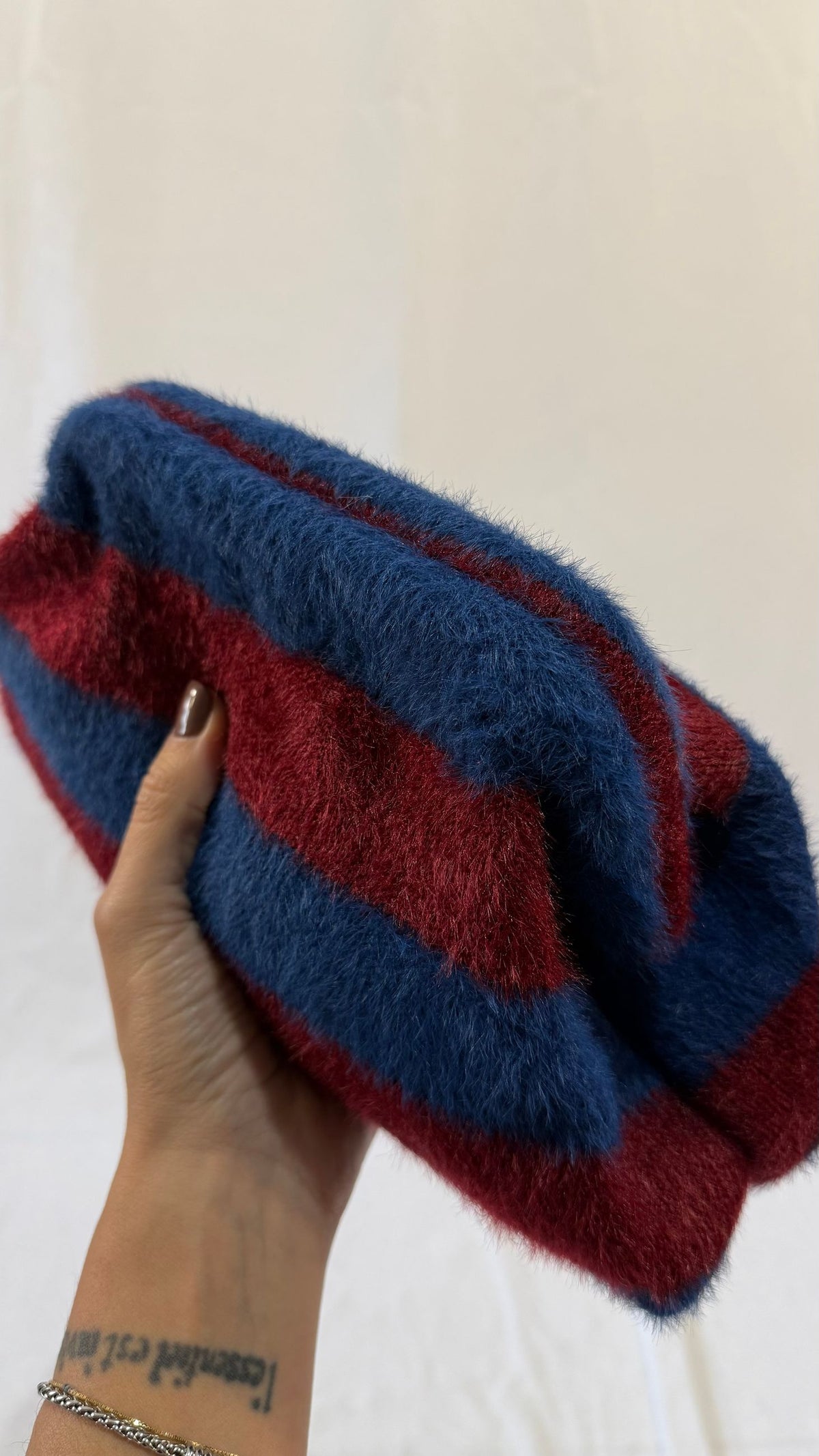 Clutch a righe Safe Concept Store