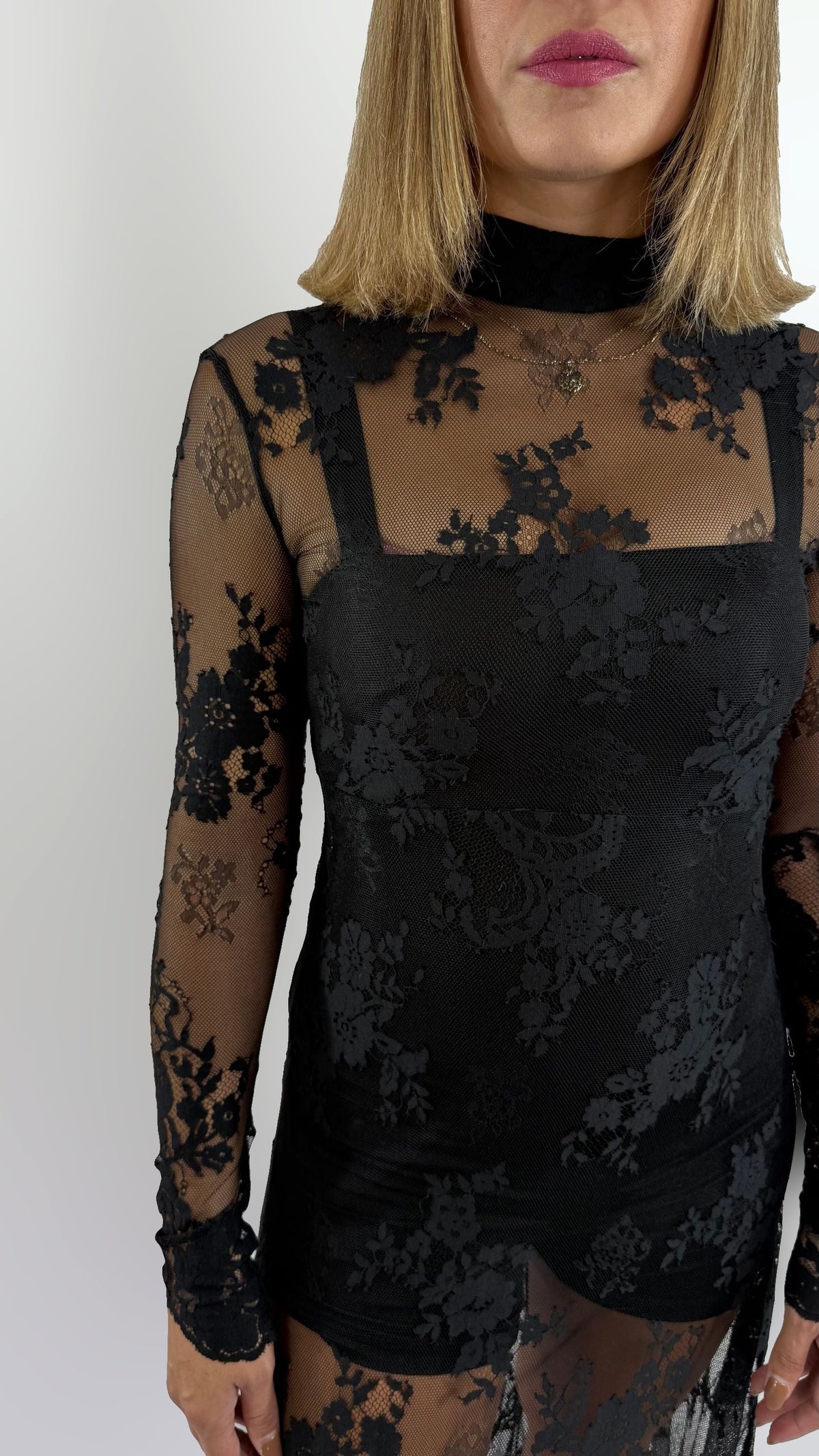 Abito lungo in pizzo Silence LImited