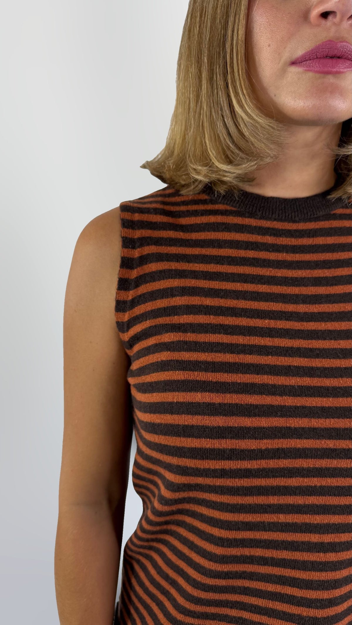 Gilet rigato in maglia Peperosa – coccio