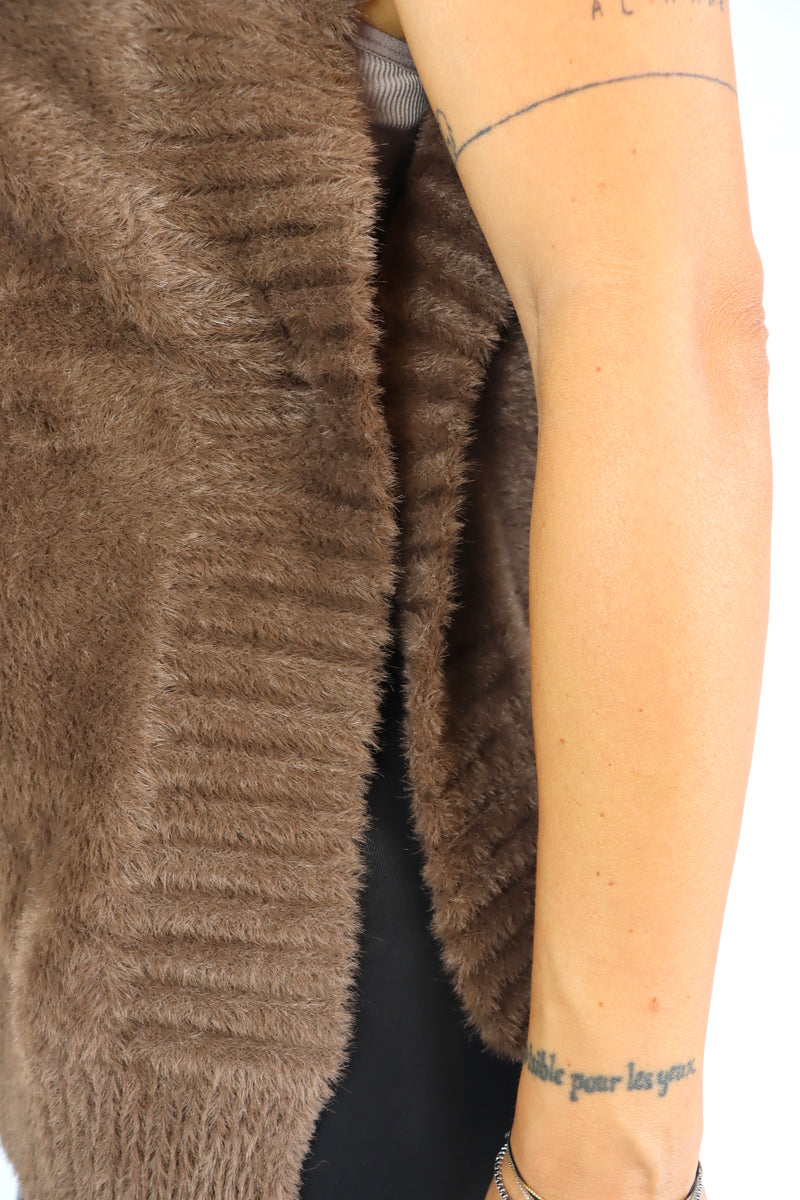 MOLLY BRACKEN Gilet peloso con mezzo collo