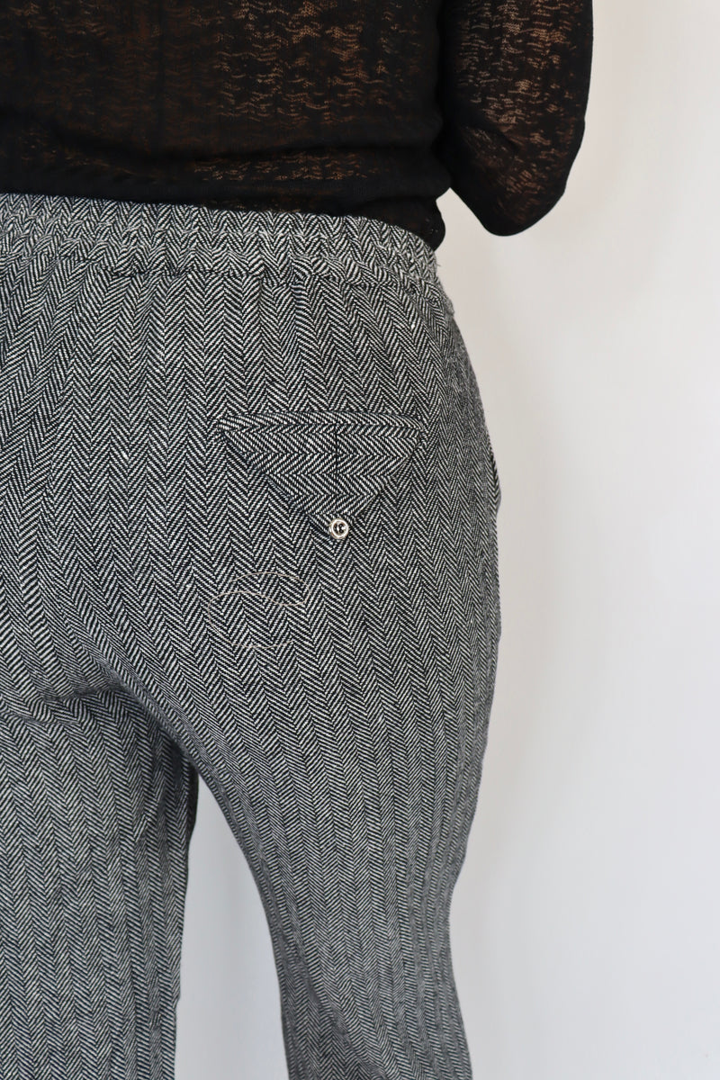 MOLLY BRACKEN Pantalone dritto a righe diagonali