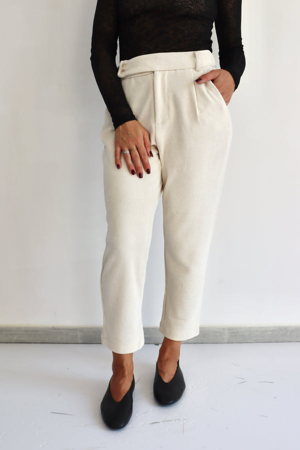 MOLLY BRACKEN Pantalone morbido a costine bianco