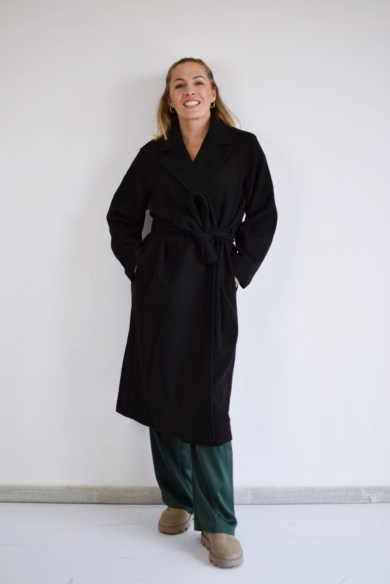 COMPANIA FANTASTICA Cappotto nero senza bottoni