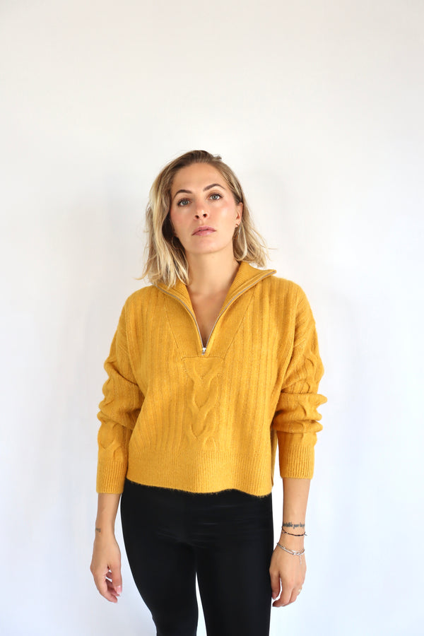 MOLLY BRACKEN Maglia gialla a collo alto