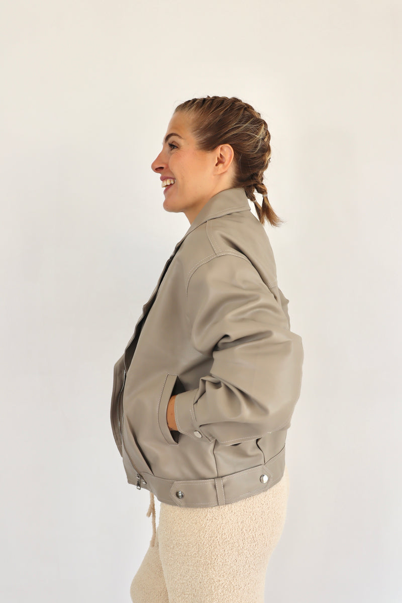MOLLY BRACKEN Chiodo in similpelle beige