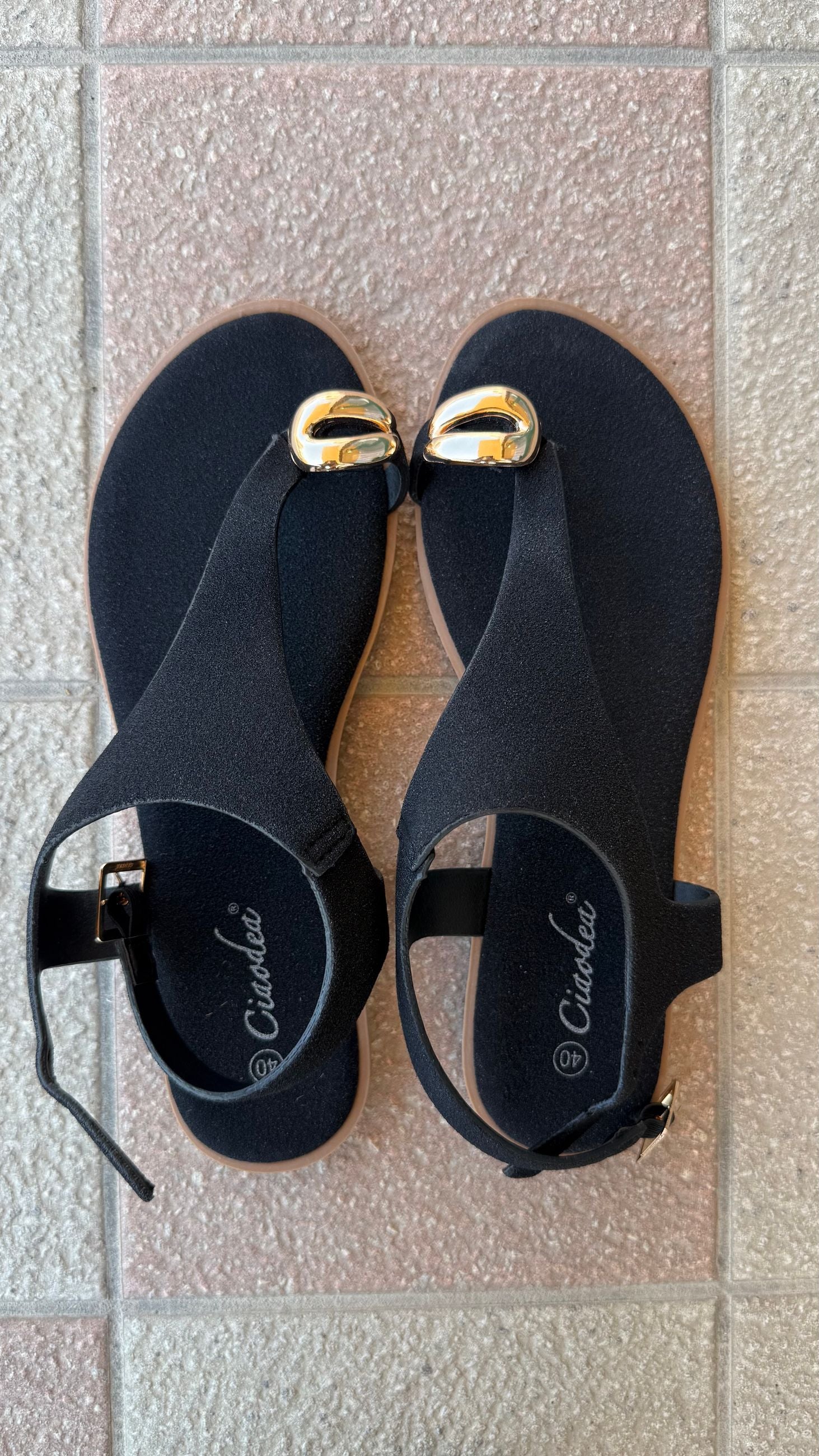 Sandalo Safe Concept Store