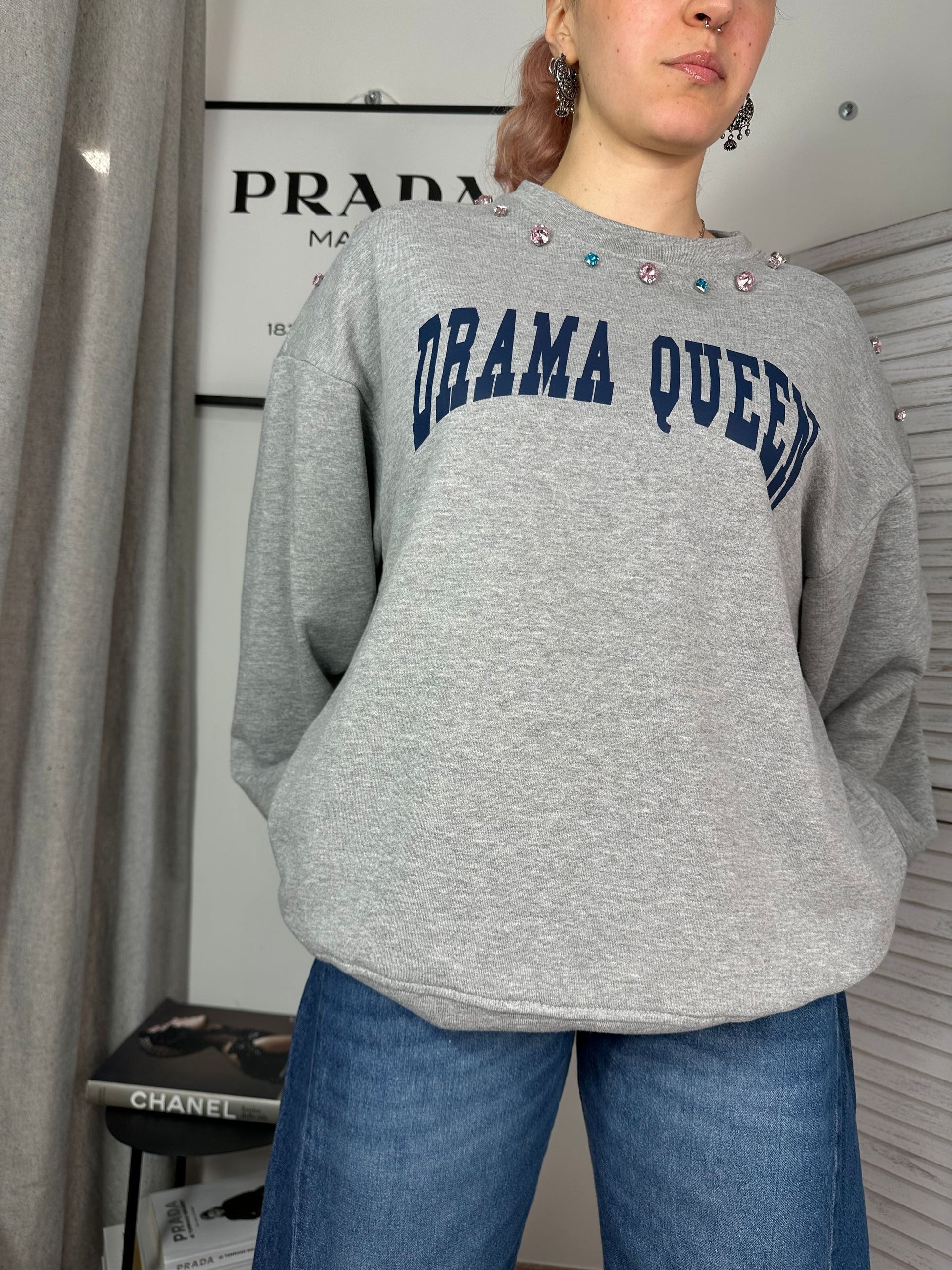 Felpa over DRAMA QUEEN Peperosa