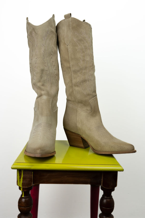 Scarpe via mondana