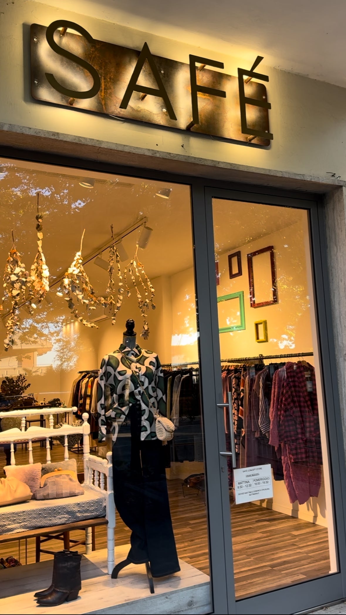 SAFÉ CONCEPT STORE