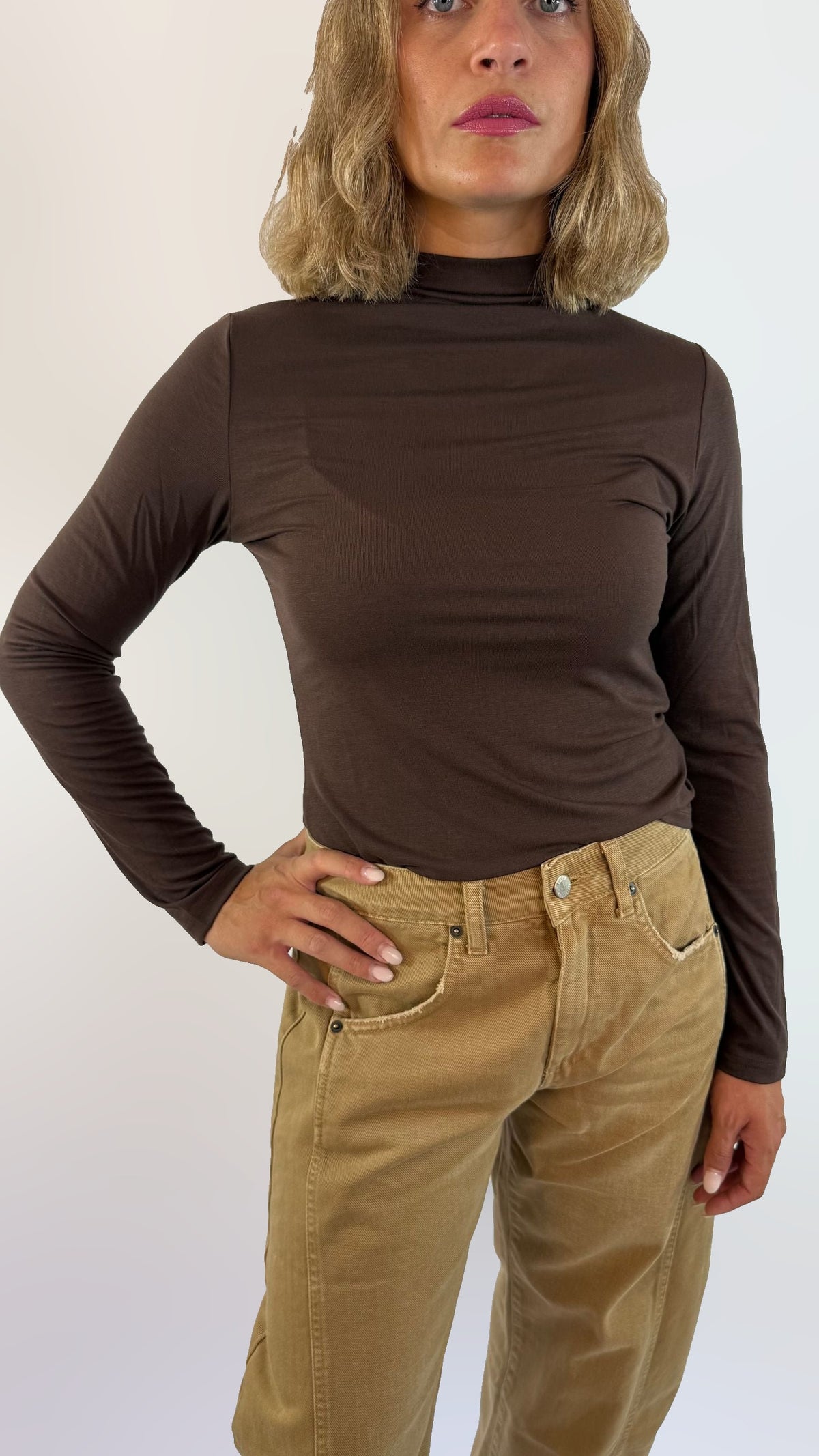 Maglia basica mezzo collo Molly Bracken