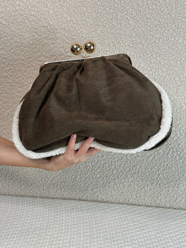 pochette Safe Concept Store