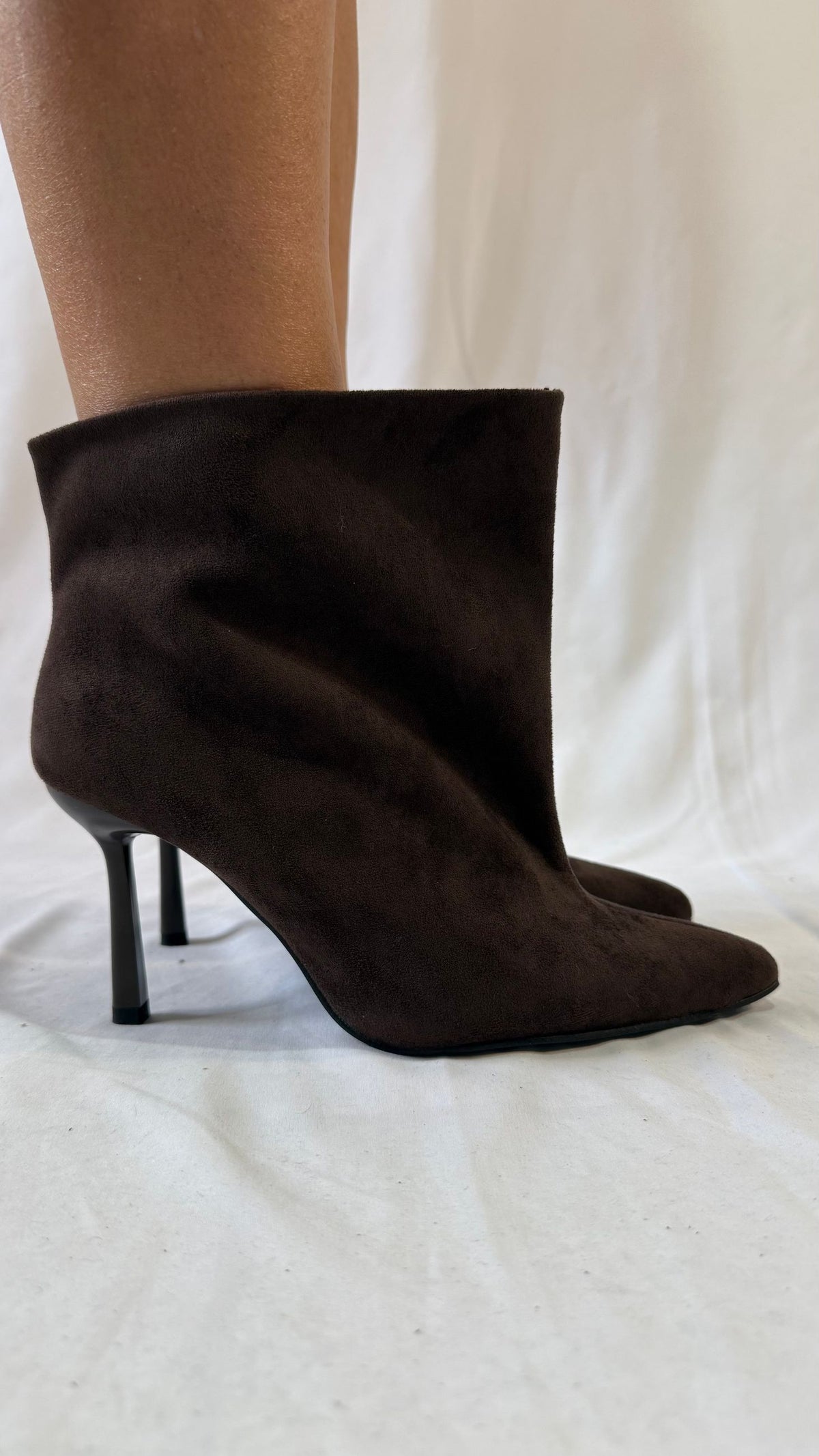 Stivaletto tacco scamosciato Safe Concept Store