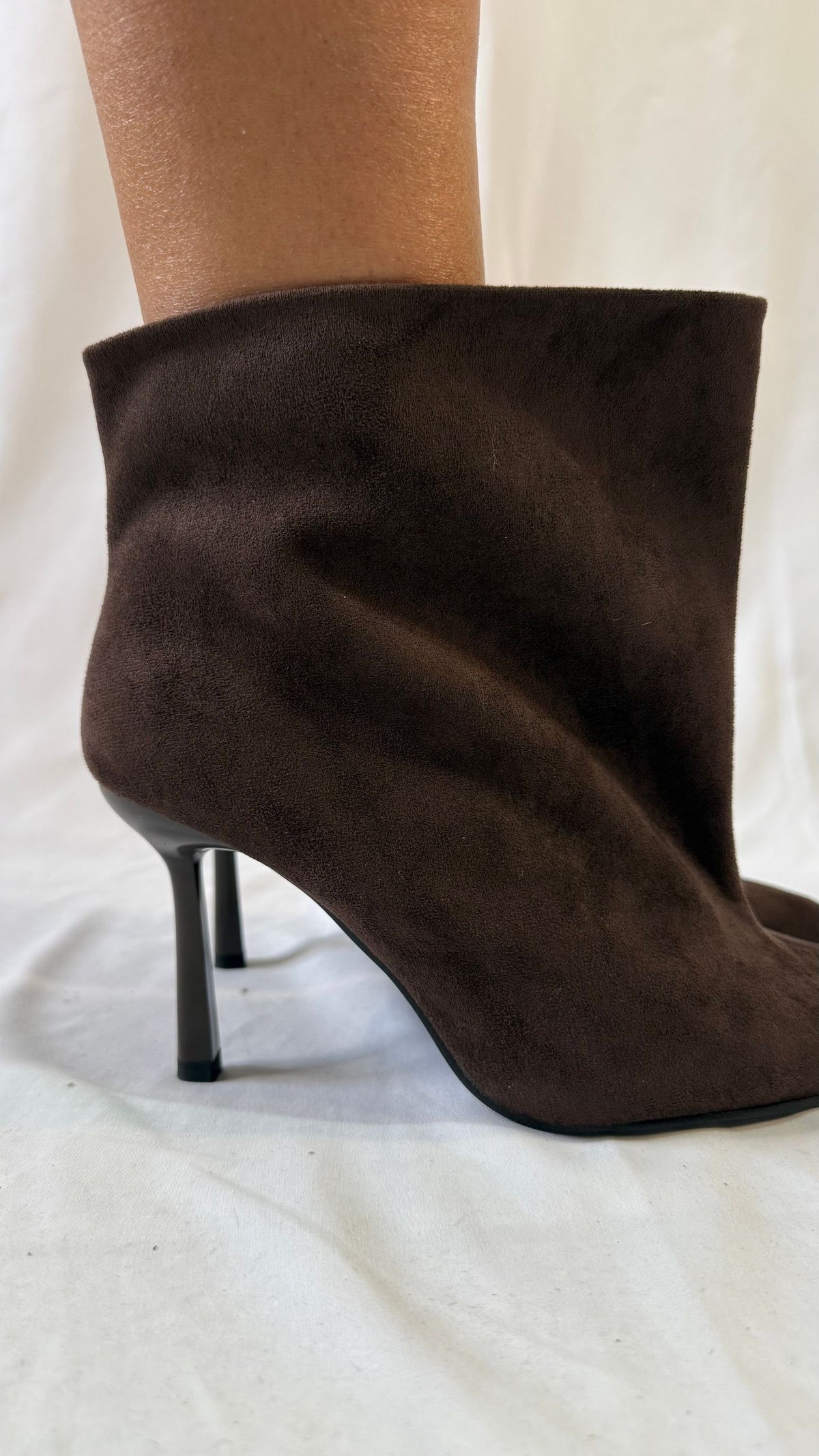 Stivaletto tacco scamosciato Safe Concept Store