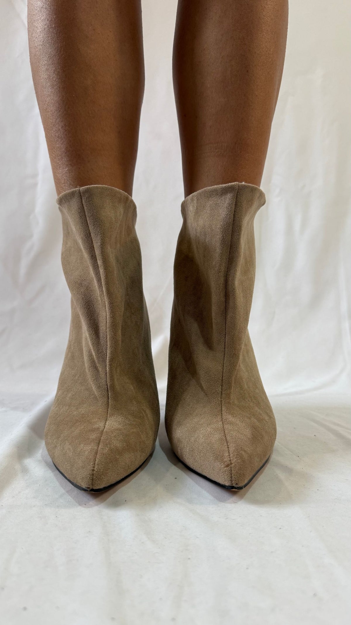 Stivaletto tacco scamosciato Safe Concept Store